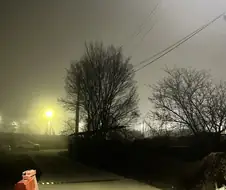 담배 하나 피우러 나왔는데