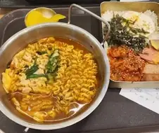 사람들이 잘모르는 푸드코트 쩔게 맛있는 메뉴 jpg