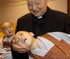 추기경을 만난 동자승