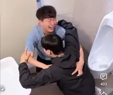 ??? : 이야 저때가지고 죽는다고 우네 ㅋㅋㅋ