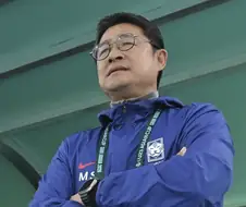 과거의 영웅이 되려 악당이되는 클리셰는 흔하다.