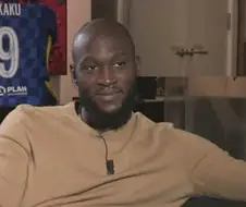 "너는 사실 뭔가 행복하지 않았지?"