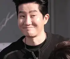 ??? : 그때 전 국민중에 3명중 한명은 의심했데!