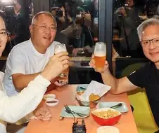 ㄹㅇ 경제효과 100조급 공연 사진 ㄷㄷㄷ.jpg