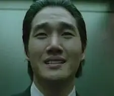 ??? : 오대수씨, 우리 누나는요. 걸레가 아니었어요