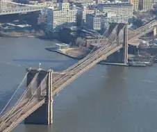 생각보다 엄청 오래된 다리.