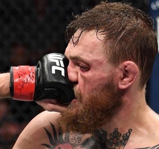 만화에서 얼굴 맞고 찌그러지는 묘사가 과장은 아닌 이유