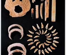 한반도 역사상 가장 오래 된 가면.jpg