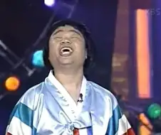 순수 개인 피지컬로 전국민을 세뇌한 사나이