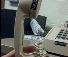 세월이 무색한 미군 내 전화기