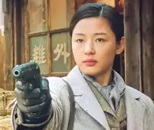 밥 먹을 때 밥그릇 들고 먹는 사람 있음?