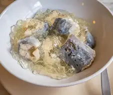 조국의 전통 음식을 못 먹는 나라가 있다?