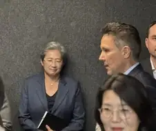 황회장 네이버 본사 방문시 예상 사진