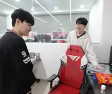 아르헨티나는 고개를 들어라...