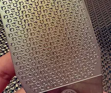 와사비 글자가 새겨진 와사비 강판