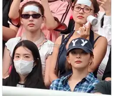 체육대회날 선생님들 사진.jpg