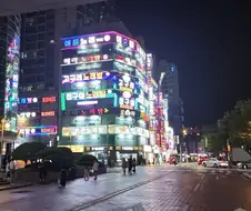 여긴 얼마나 노래방 수요가 많길래