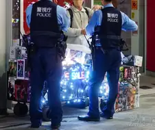 아키하바라 노점상들 역시 불법이였나보네