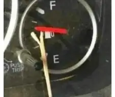 "주유소들은 완전히 멘탈이 나가 버렸습니다.".jpg