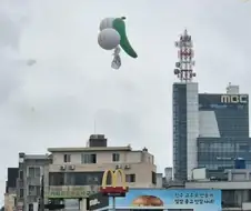 맥날 옥수수버거가 사라지고 진주고추버거 등장.jpg