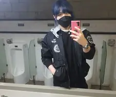 어느 흔한 만화작가.