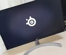 책상위에 큰모니터가 필수가 아냐