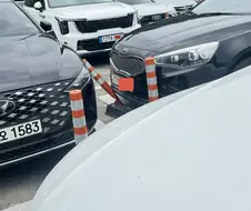 고속도로 휴게소를 왔는데..