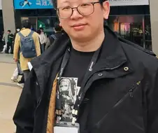 대학 동아리에서 최소한 사업은 하려던 새끼...