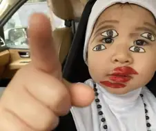 애기 할로윈 분장 이지만 바로 보고 기절할수 있다