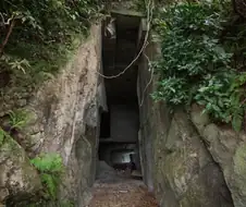 일본, 산 속의 폐광 채석장⛰⛏︎