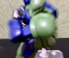 건담)"깡깡한 거 좀 탔다고 눈에 뵈는 게 없나본데"