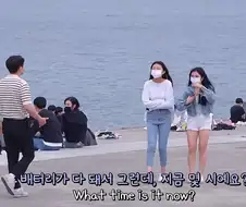 20대 여성한테 아줌마라 불러보는 몰카 대참사.jpg