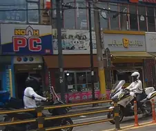 어느해 폴리처상
