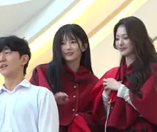 이쁜사람이랑은 눈을 못 마주치는 청년