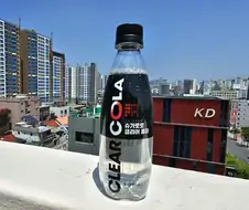 소련의 명장 주코프 장군이 몰래 마셨다는 투명콜라 마셔본적 있는데
