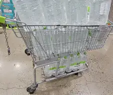 니넨 트레이더스 근처 살지마라