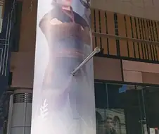 배송업 하던 남자가 한 나라의 공주와 결혼 할 수 있었던 이유