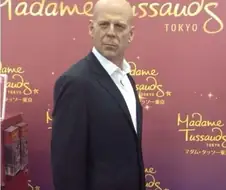 진구야!! 아까 빌려준 대나무 헬리콥터는 어디다 둔거야!!