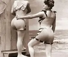 1900년대, 대담한 수영복의 소녀들