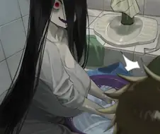 집으로 돌아왔는데 처녀 귀신이 빨래를 하고있다.