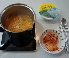 여동생이 라면 끓여줌ㅎㅎ