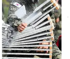 더이상 국군 행사에서 안보고 싶은거