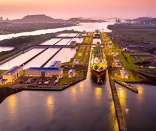 파나마 운하 통행료를 가장 작게 낸 사람