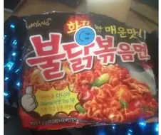 외국인들에겐 퍽퍽한 한국라면