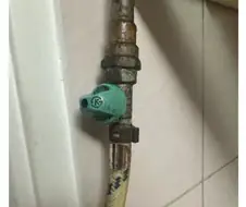 도시가스 안쓰는데 고무관 잘라도 되냐 jpg.