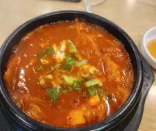 뚝배기 김치찌개 특징