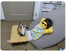 감기로 어린이집을 쉰 딸의 모습