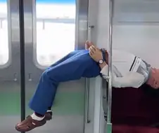 고멘 아마나이...