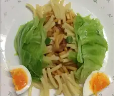 의외로 엄청나게 아름다운 여성을 표현한 파스타 한 접시