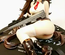 피규어 팬티 볼래여?